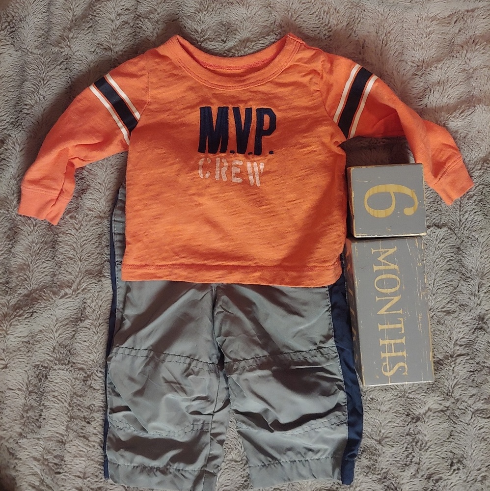 OshKosh MVP Crew 2 piece outfit 3-6 months